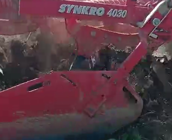 déchaumeur synkro pottinger 4030