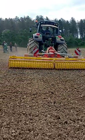 Herse rotative Pöttinger Lion 503 c