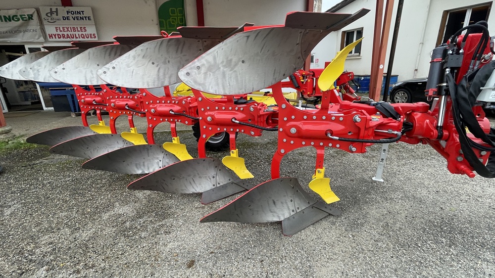 Charrue réversible Pöttinger SERVO 3000 neuve