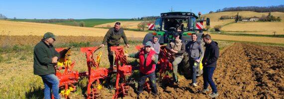 charrue servo nova 3000 pottinger